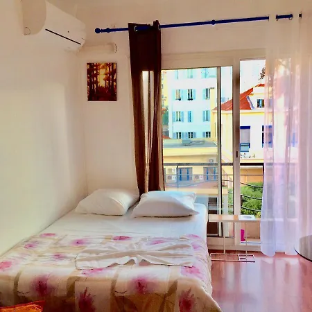 Le Nid Ideal * Cannes